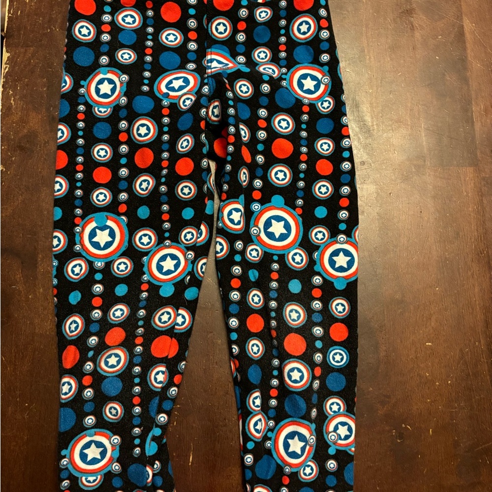 Lularoe kids Captain America avenger leggings size s/m